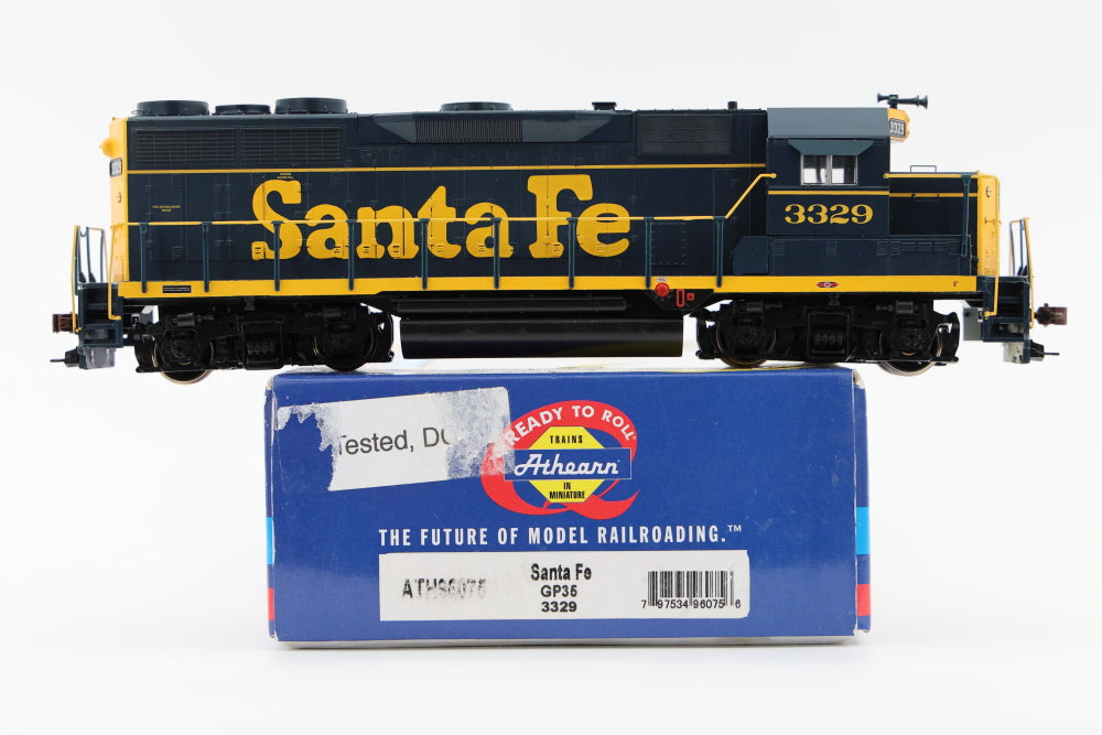 Athearn Ready to Run HO Scale Santa Fe GP35 3329, pre-owned