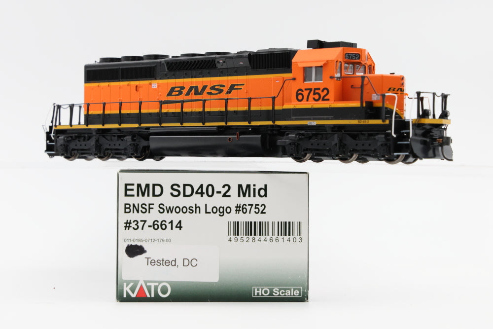 Kato HO scale EMD SD40-2, BNSF, Mid, Nose Headlight, 6752, 37-6614, DC, used