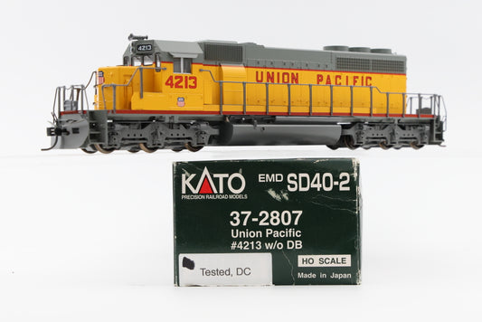 Kato HO scale Union Pacific EMD SD40-2 w/o dynamic brakes, 4213, 37-2807, DC, used