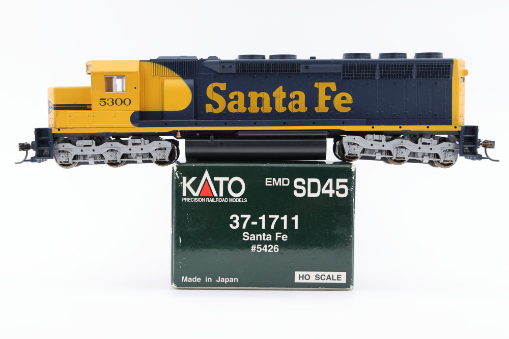 Kato HO scale Santa Fe EMD SD45 5300, 37-1711,