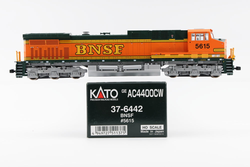 Kato HO scale GE AC4400CW BNSF, 5615, 37-6442, DC, used