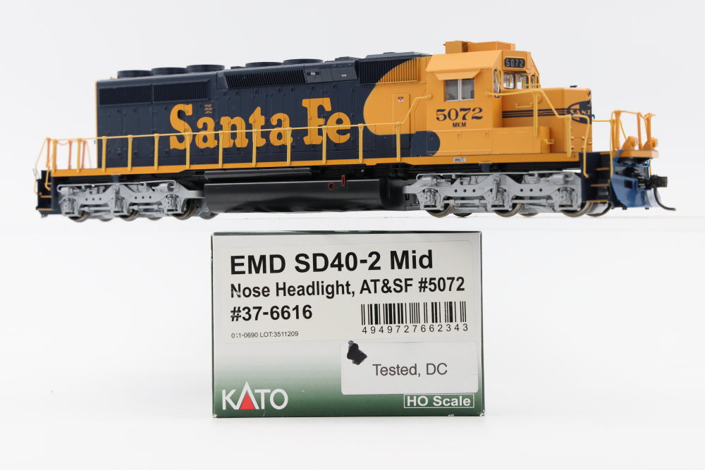 Kato HO scale EMD SD40-2, Santa Fe, Mid, Nose Headlight , MKM sub lettering, 5072, 37-6616, DC, used