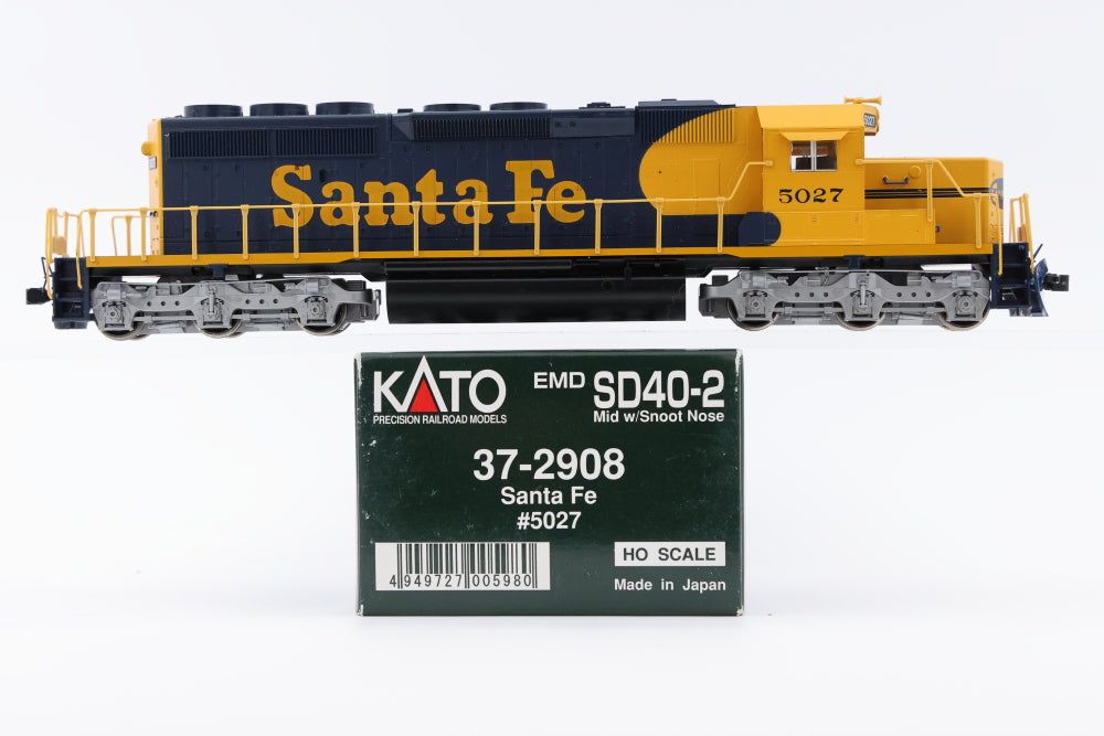 Kato HO scale EMD SD40-2, Santa Fe Mid w/ Snoot Nose, 5027, 37-2908, DC, used