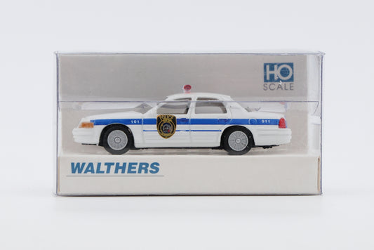 Walthers HO scale 1998 Ford Crown Victoria Milwaukee Police Dept, 933-1254