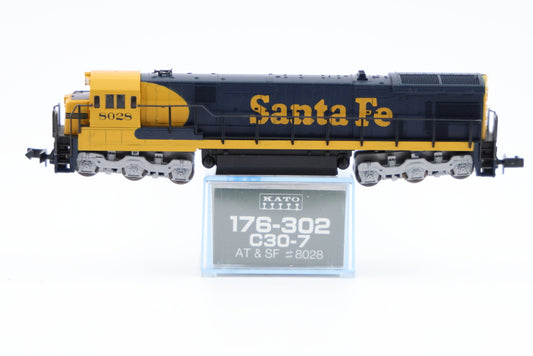 Kato N scale Santa Fe C30-7 #8028, DC, Rapido style couplers, new in box, Pre-owned, never used, 176-302