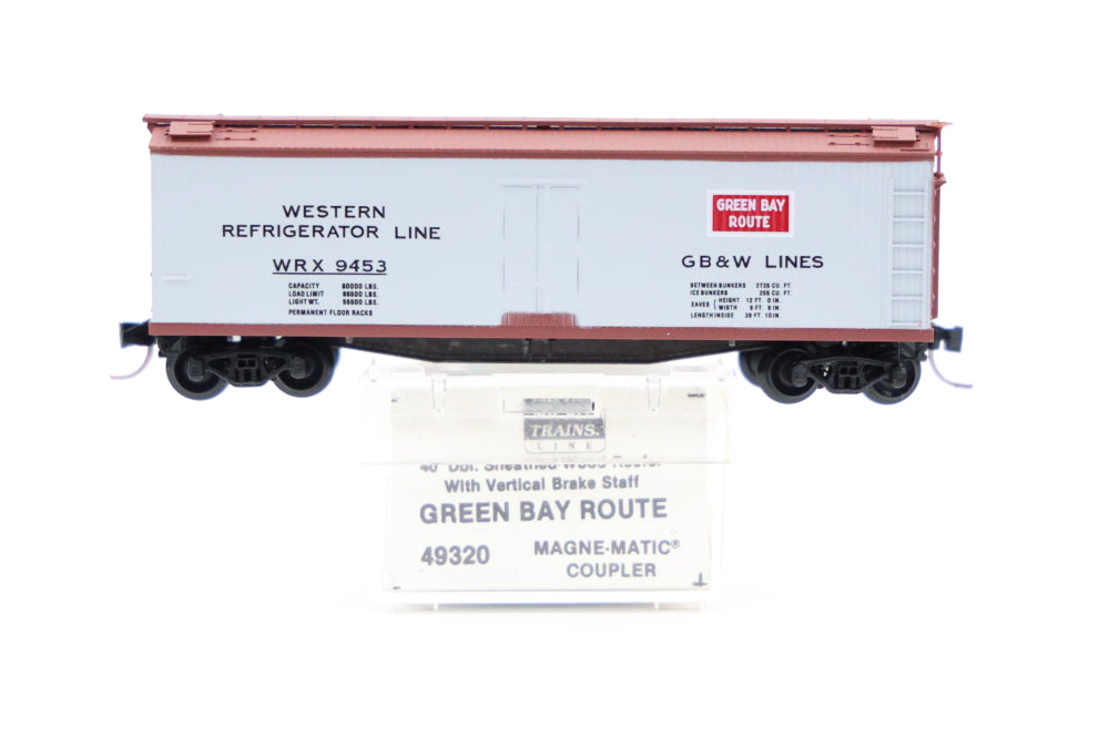 Micro Train Lines Green Bay Route 40 Double Sheathing Wood Reefer with vertical staff, WRX 9453, 49320