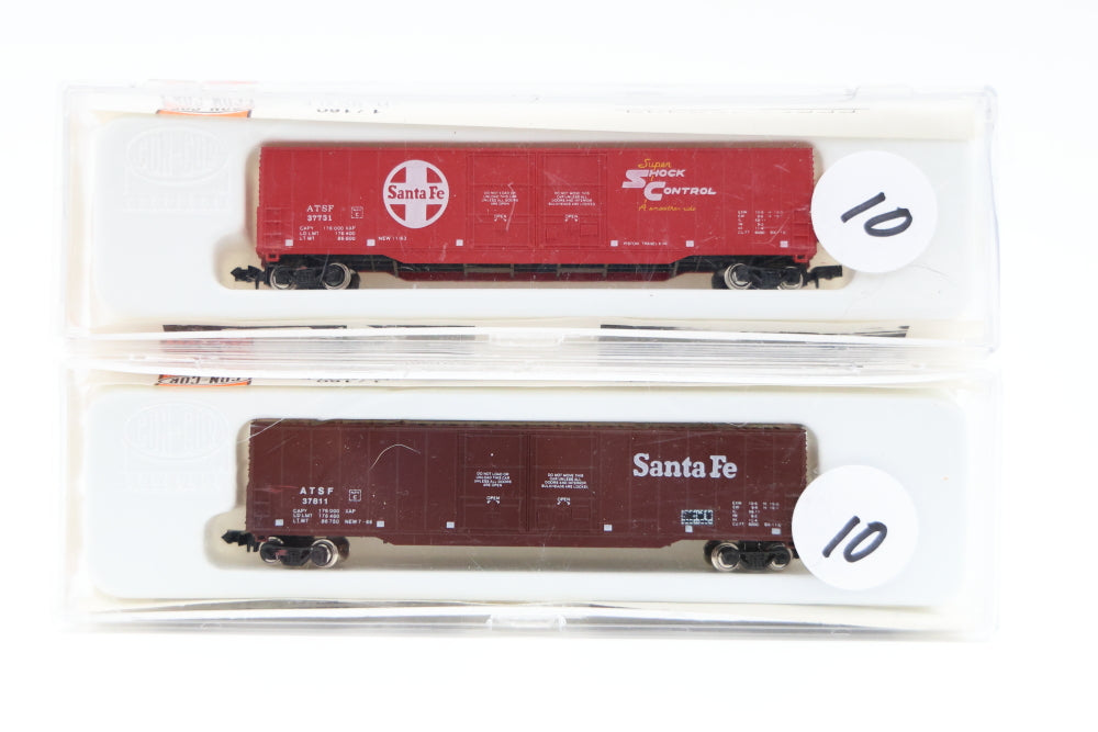 Con Cor N scale 12 pack, Santa Fe 60ft, Hi Cube Auto box cars, 2 different paint scheme