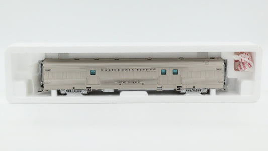 Broadway Limited California Zephyr Baggage car CB&Q Silver Buffalo, #904, BLI 1490