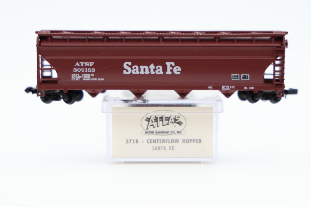 Atlas Santa Fe 4 Bay Center Flow Covered Hopper #307153, 3718