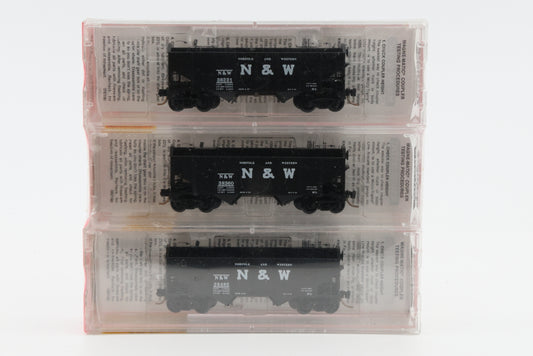 Micro Trains Norfolk and Western RR 3 Pack, 33ft Twin Bay Hopper cars, Peaked end, Rib Side, #38221,38360,38482 91012