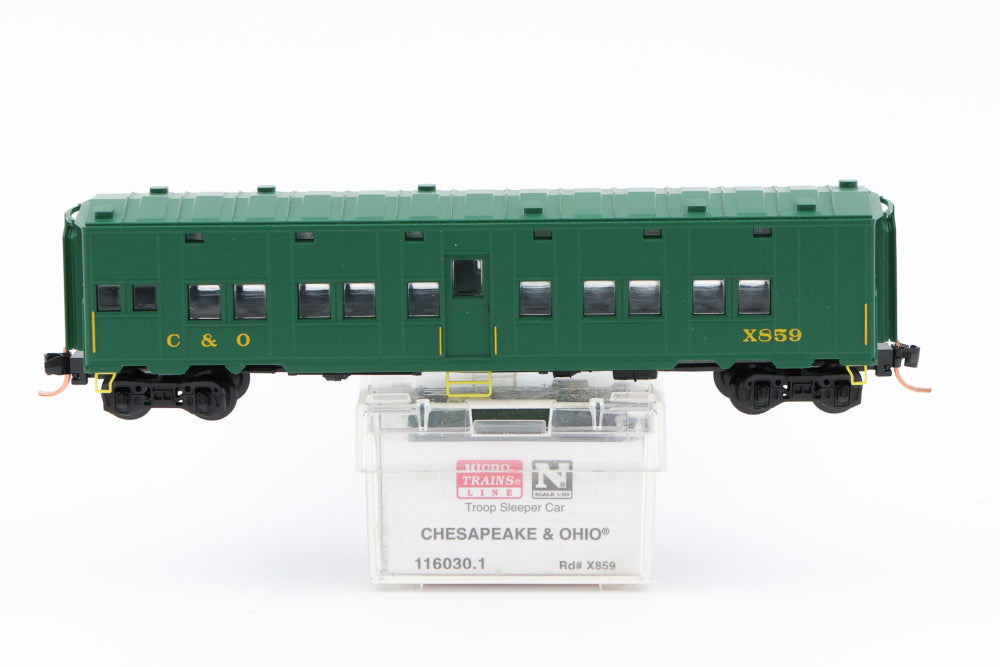 Micro Trains Line Chesapeake and Ohio RR, Troop Sleeper car, #X959; 116030.1