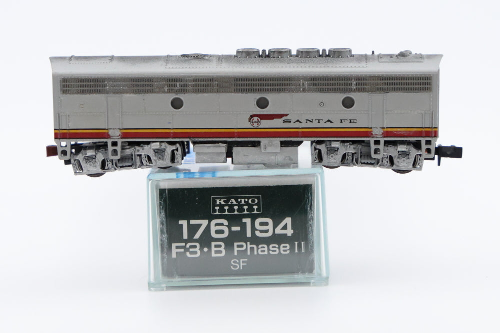 Kato N scale Santa Fe F3B, Phase II, no number, DC, Rapido style couplers, side skirting modified, side grills updated, and loco has been weathered, Pre-owned, 176-194