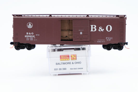 Micro Trains Line Baltimore and Ohio, 50ft Standard Box car, Single Door w/load, #299206, 031 00 390