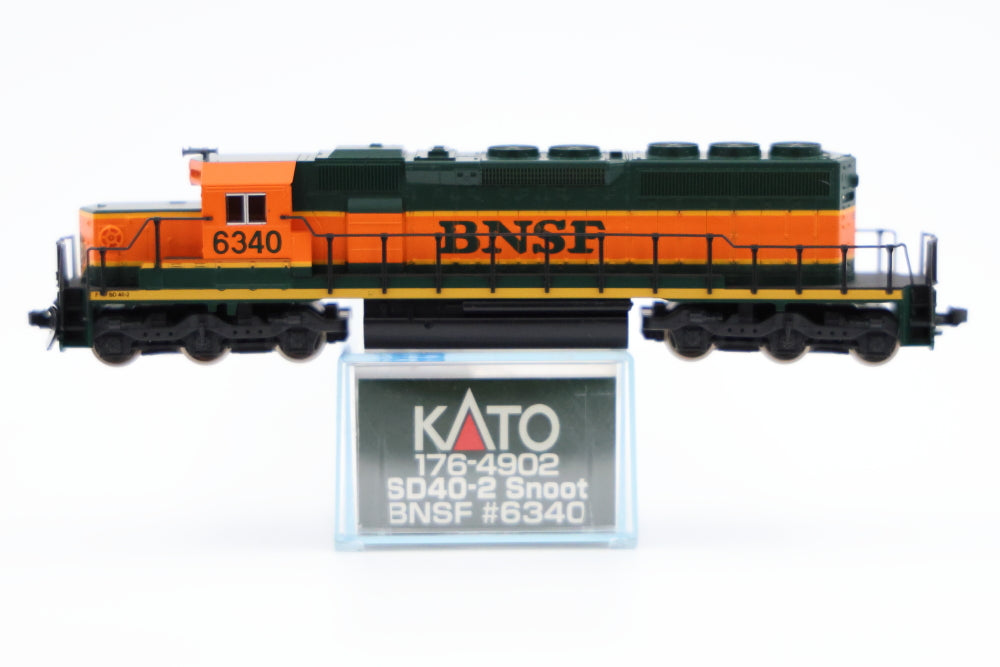 Kato N scale BNSF SD40-2 Snoot nose 6340, DC, Kato style couplers