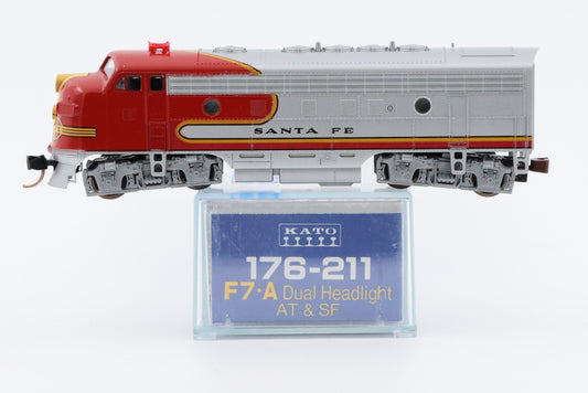 Kato N scale Santa Fe F7A, Duel Headlight, no number, DC, Kadee coupler on fron