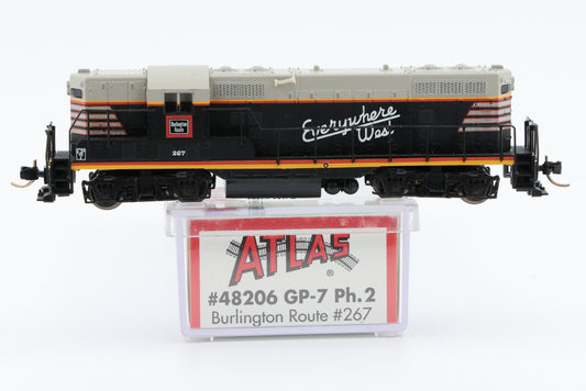 Atlas N scale CB&Q Chicago, Burlington, and Quincy GP7 Ph. 2, 267, Kadee couplers
