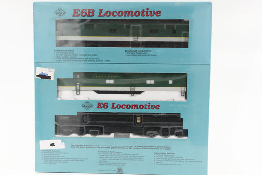 Proto 2000 E6 Southern A-B set, 2802 A unit, with Mars light Item 23217, powered; #2953 B-unit Item 23219, unpowered, Factory Sealed,